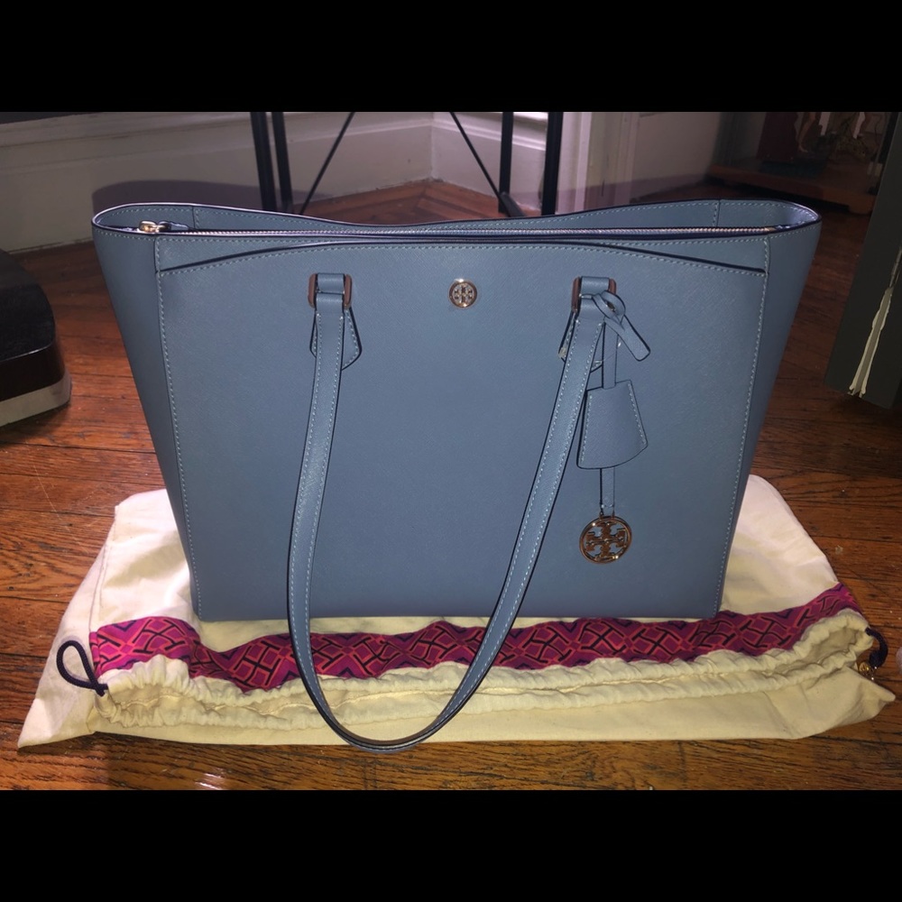 Brand new Tory Burch Robinson Tote